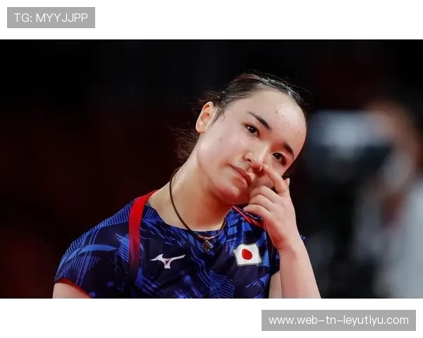 伊藤美诚台前反撕制造超大角度